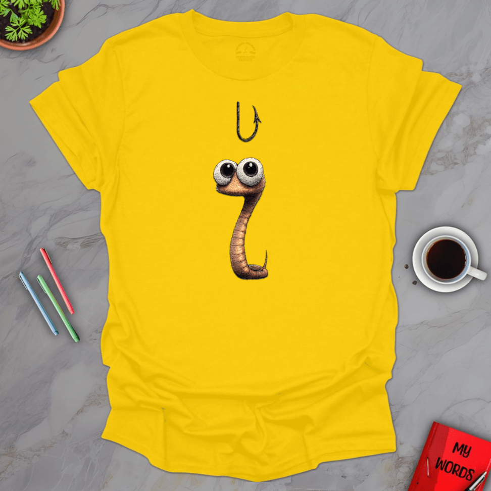 Personalized Graphics Worm vs Hook T-Shirt Daisy / S